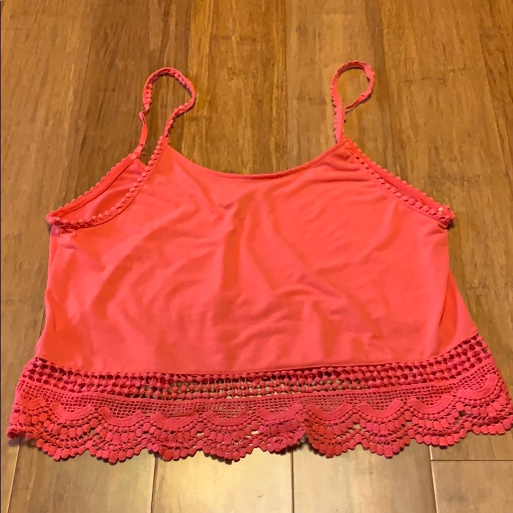 Women’s crop top tank